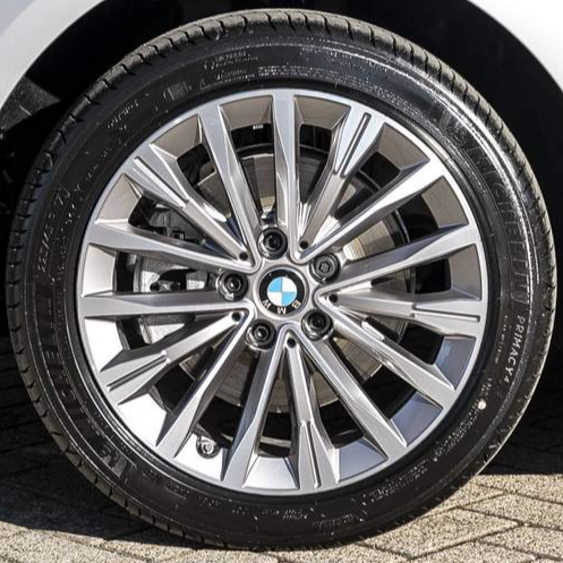 BMW-F40-F42-F44-style-547-styling-547-17-inch-bmw-oem-velgen-wheels
