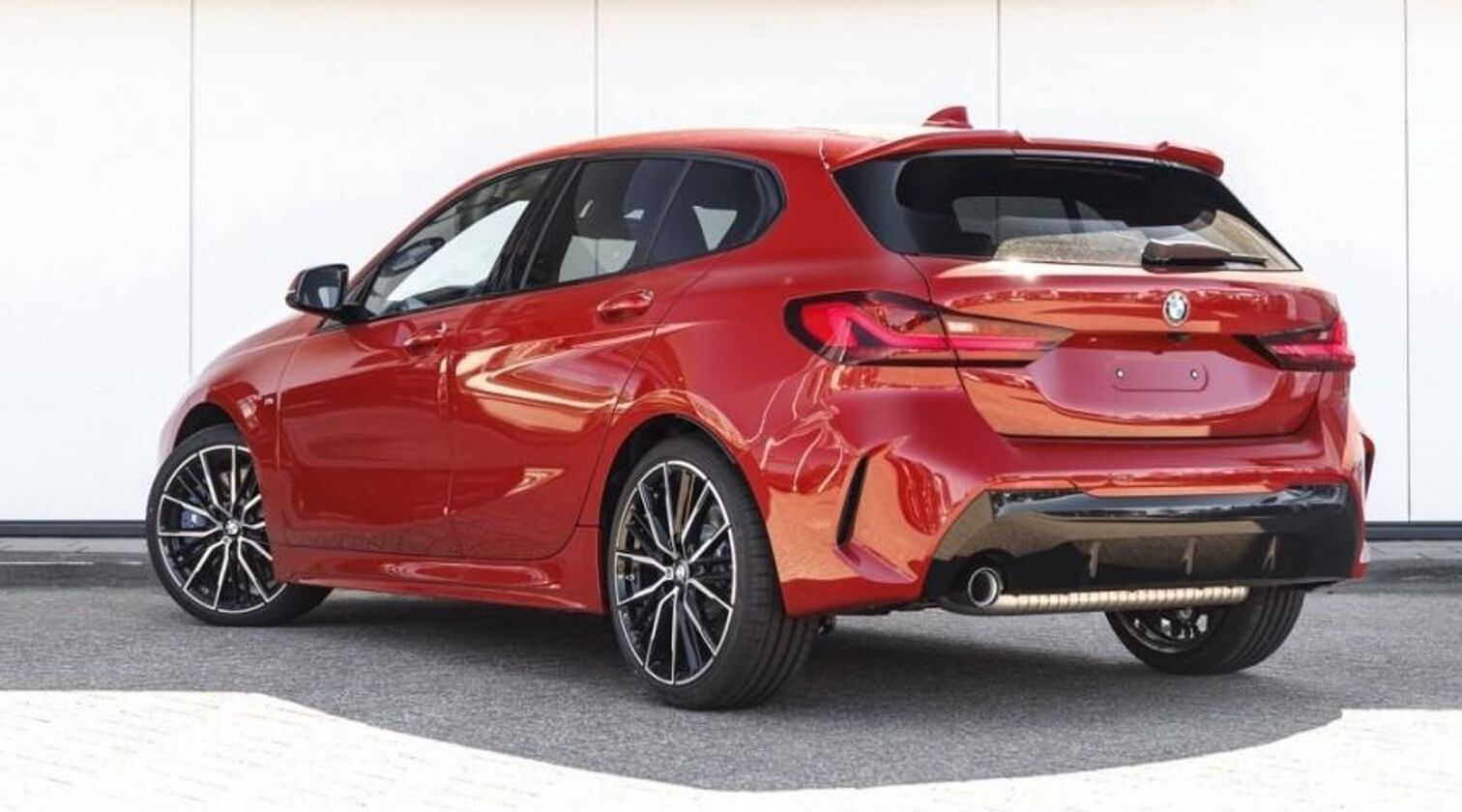 1-serie F40 m sport velgen BMW rood 19 inch style 552