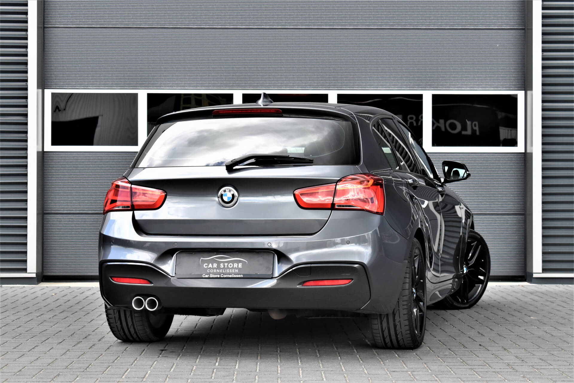 BMW-1-serie- F20-lci-m-sport-pakket-style-461-velgen-zwart-18-inch-breedset